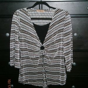 Notations 3/4 Flare Sleeve Blouse